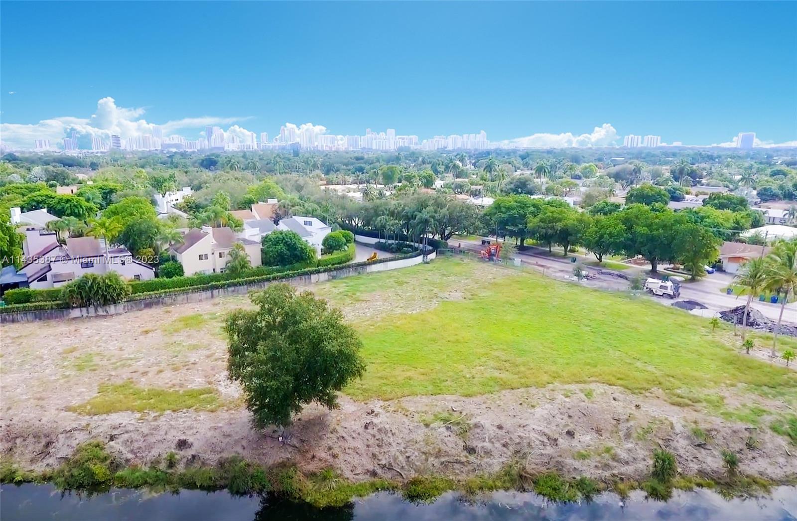 Photo of 199 Ne St in North Miami Beach, FL