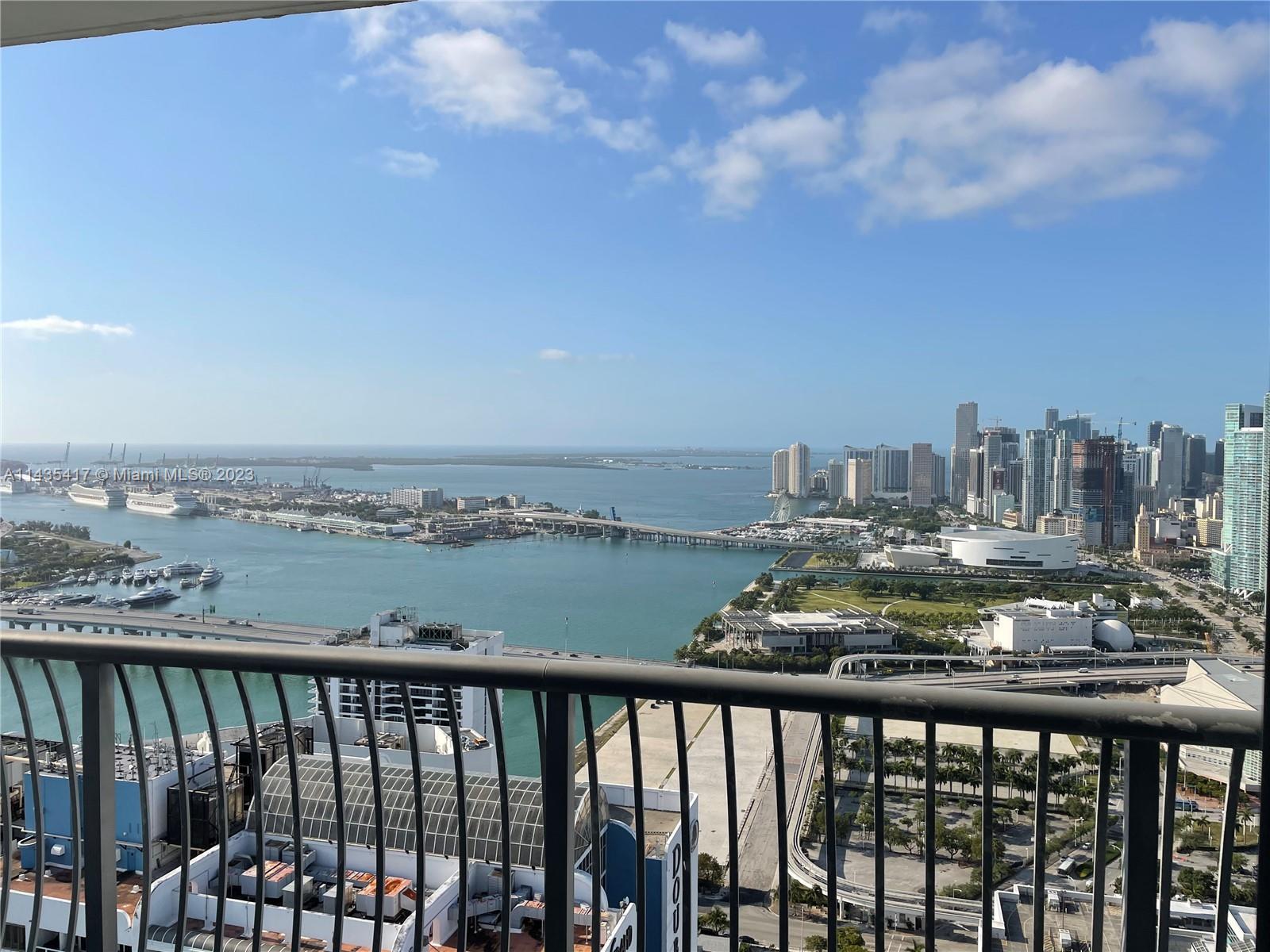 Photo of 1750 N Bayshore Dr #5408 in Miami, FL