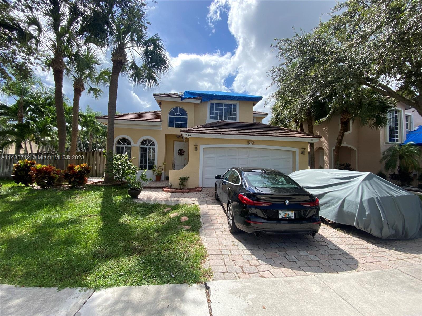 Photo of 1924 NW 99th Ave in Pembroke Pines, FL