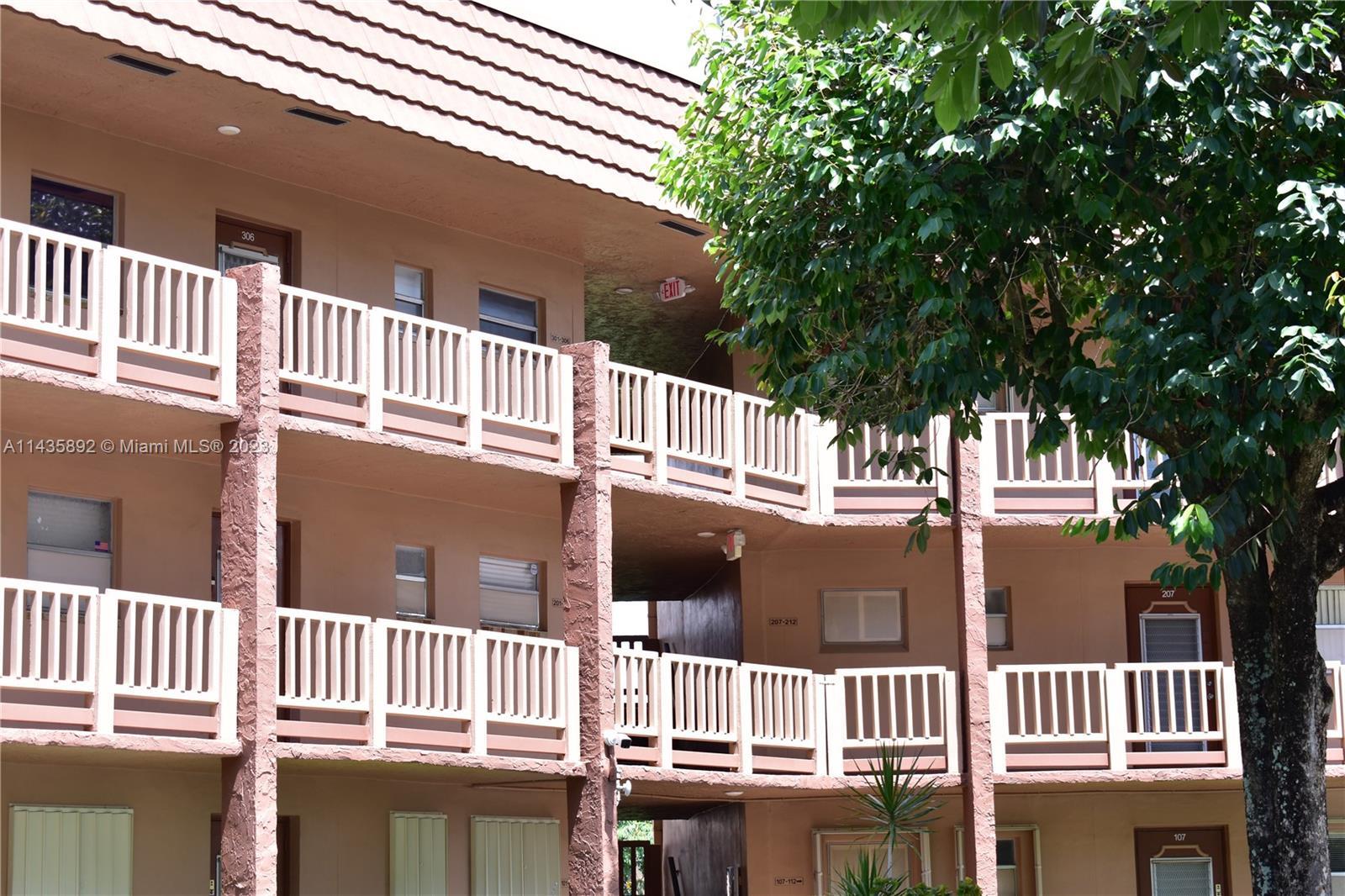 Photo of 9881 Sunrise Lakes Blvd #304 in Sunrise, FL