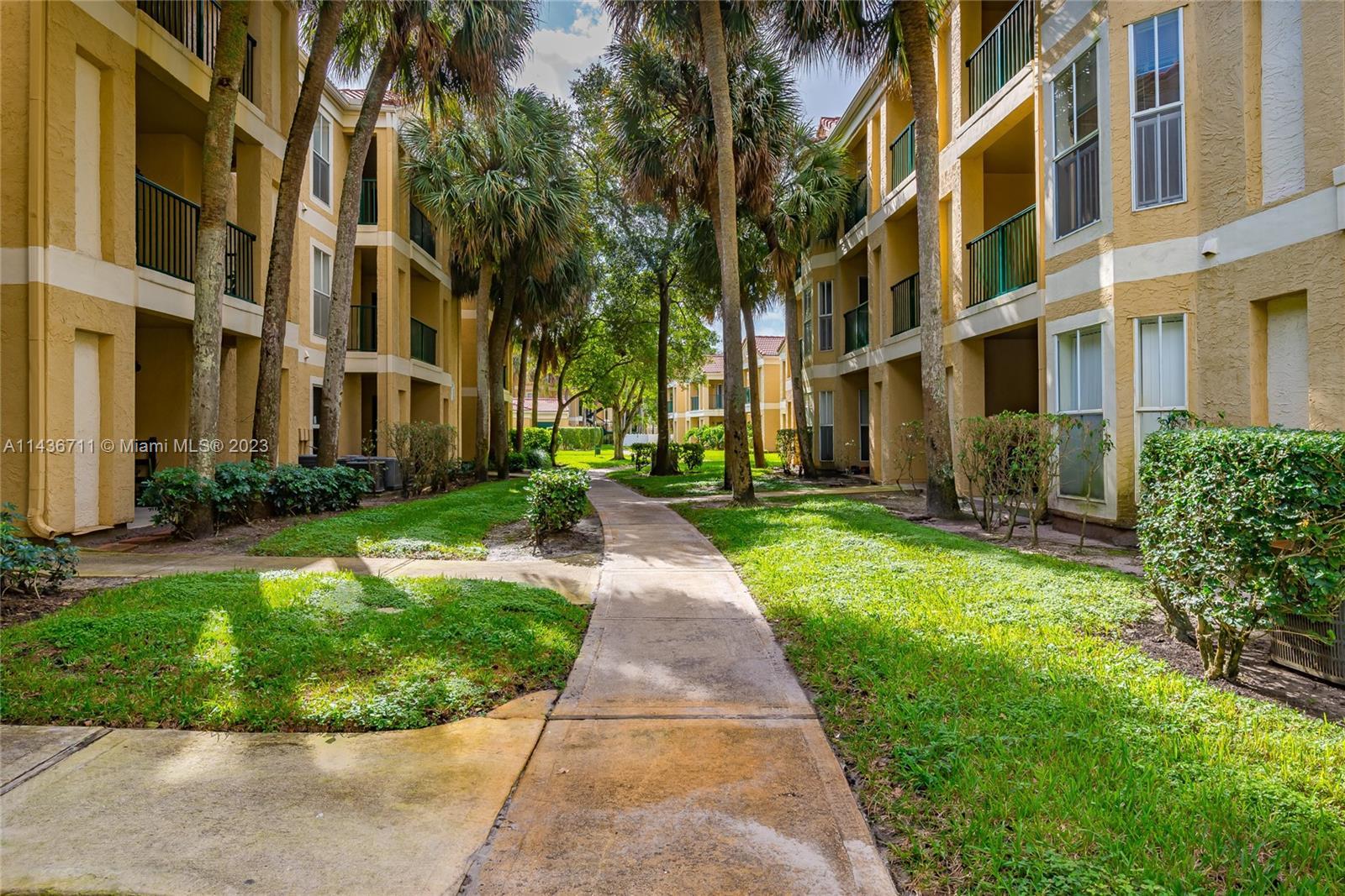 Photo of 977 Riverside Dr #212 in Coral Springs, FL