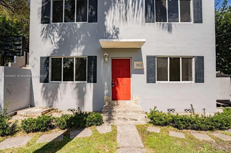 Photo of 3031 NW 15th St in Miami, FL