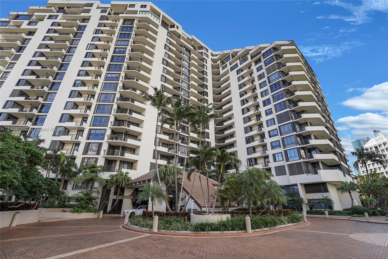 Photo of 520 Brickell Key Dr #A1015 in Miami, FL