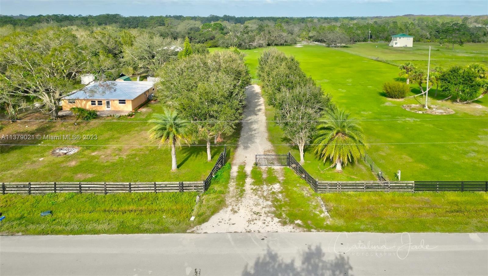 Photo of 255 NE 342nd Trl in Okeechobee, FL