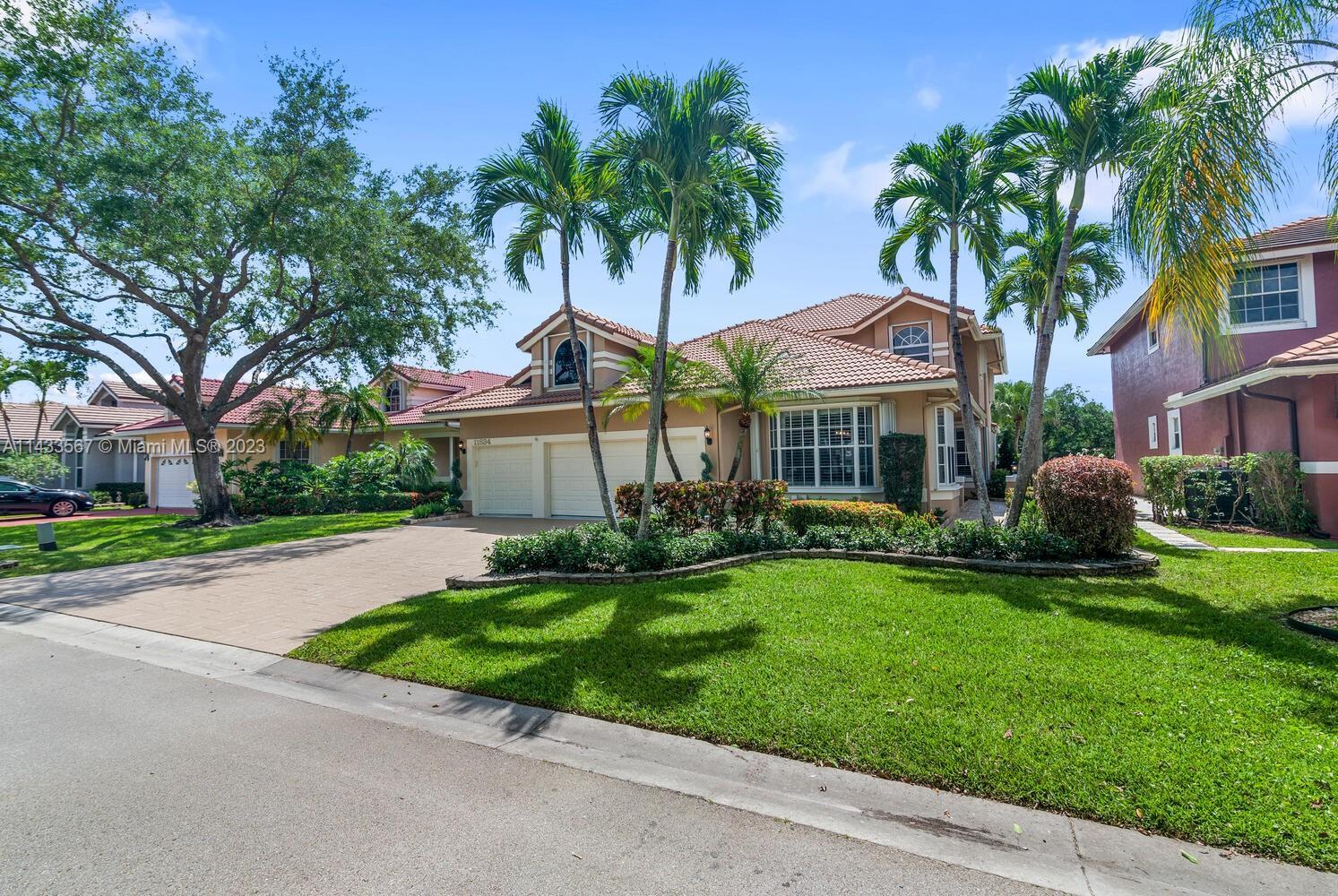 Photo of 11834 Highland Pl in Coral Springs, FL