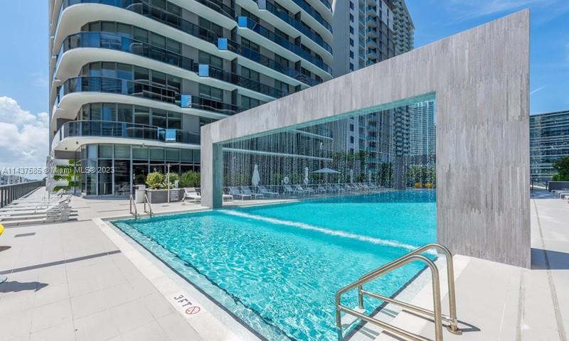 Photo of 45 SW 9th St #4004 in Miami, FL