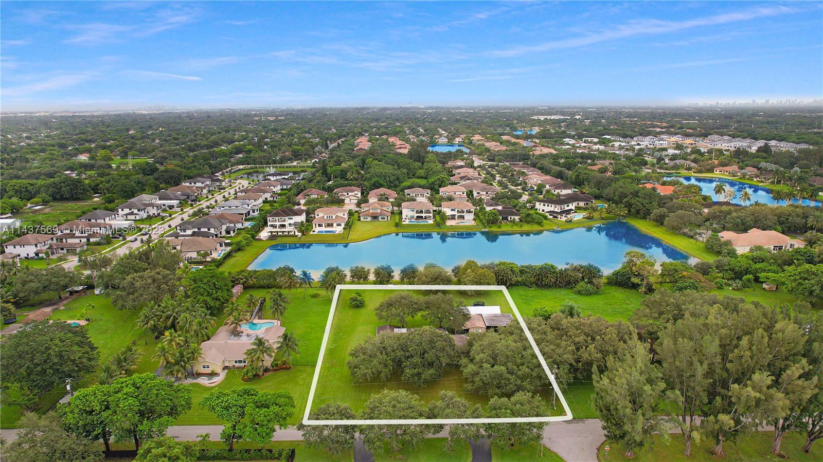 Photo of 5491 SW 109th Ave in Davie, FL
