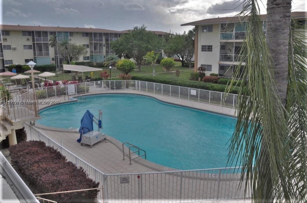 Photo of 16750 NE 14th Ave #302 in Miami, FL
