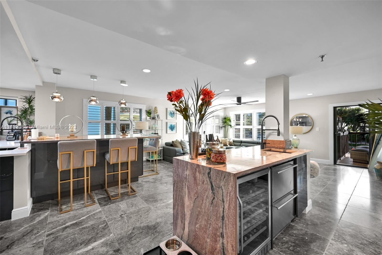 Photo of 372 Golfview Rd #201 in North Palm Beach, FL