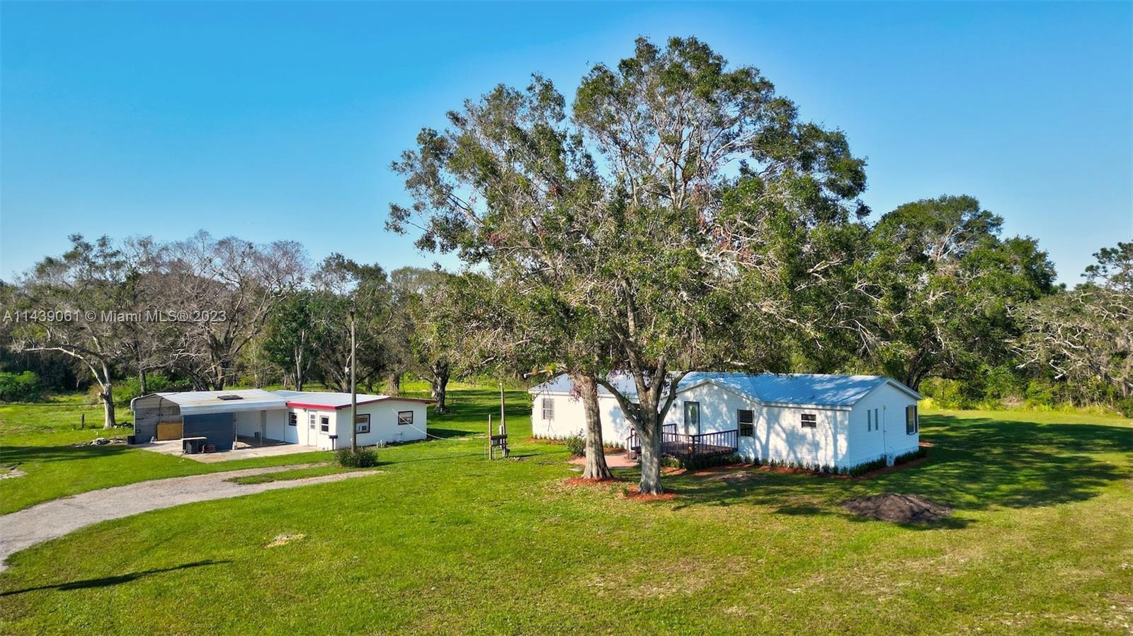 Photo of 35555 NE 7th Dr in Okeechobee, FL