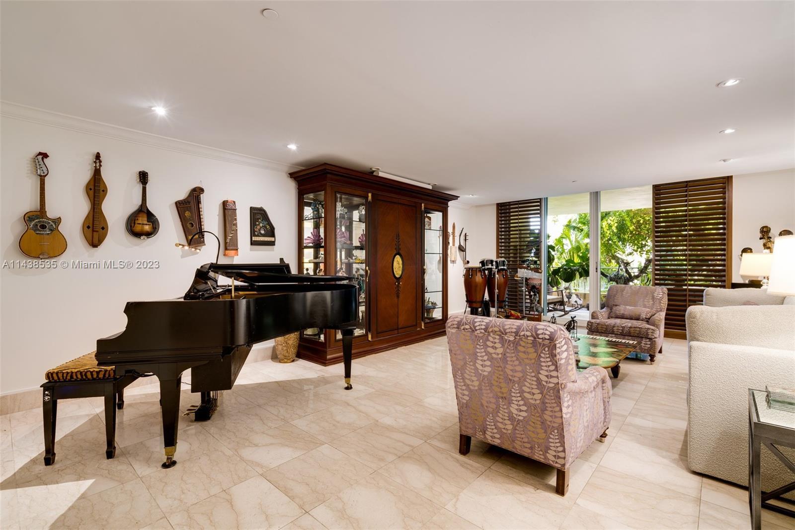 Photo of 765 Crandon Blvd #301 in Key Biscayne, FL