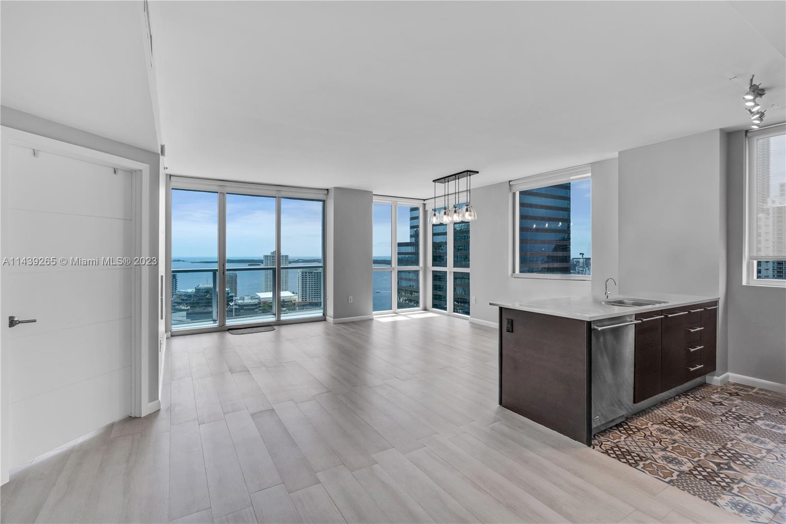 Photo of 500 Brickell Ave #3102 in Miami, FL