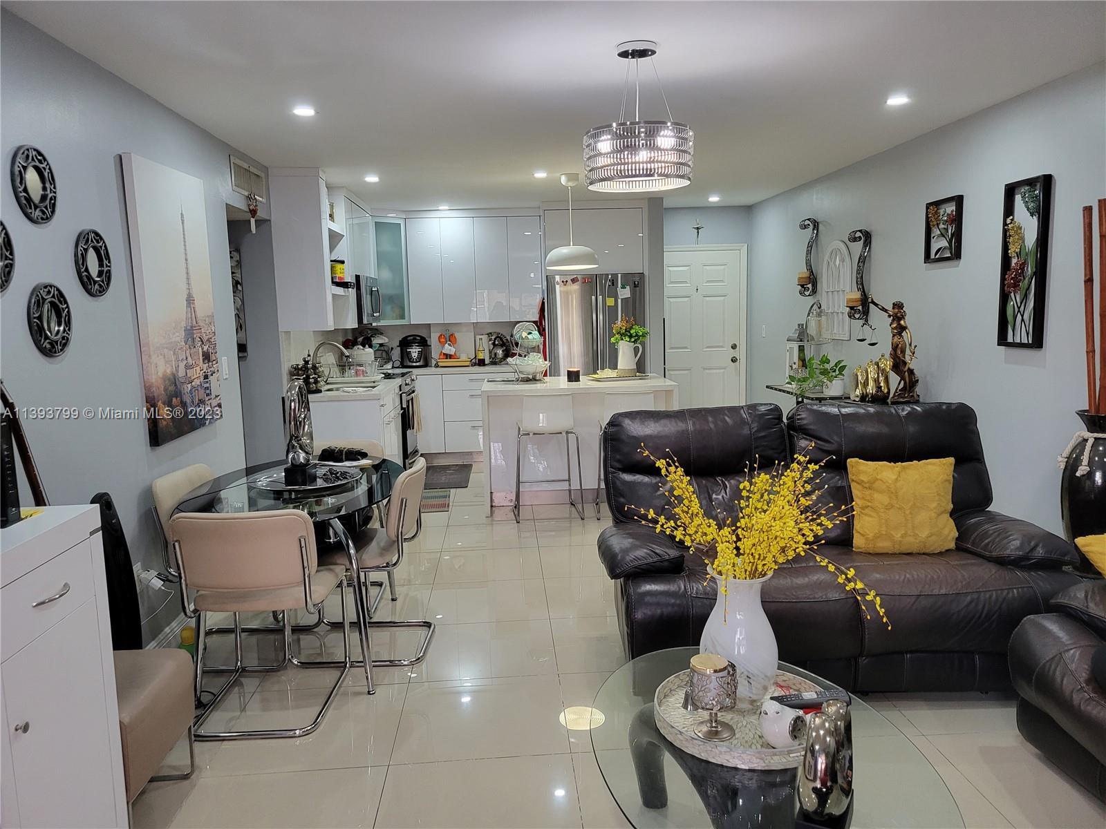Photo of 440 E 23rd St #1302 in Hialeah, FL