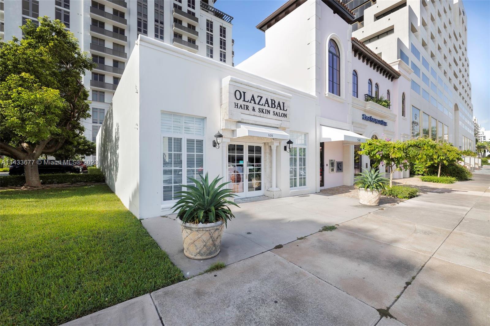 Photo of 520 Biltmore Wy in Coral Gables, FL