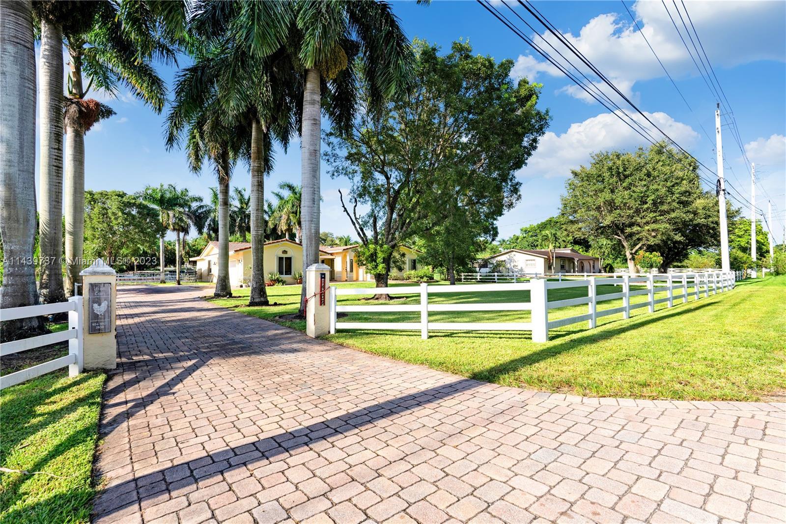 Photo of 14209 SW 26th St in Davie, FL