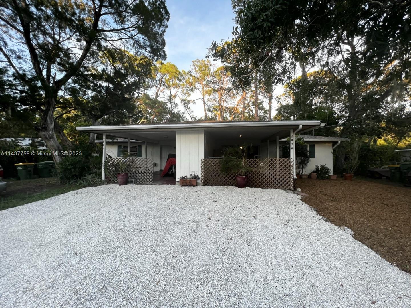 Photo of 5020 Royal Palm Ave in Sarasota, FL