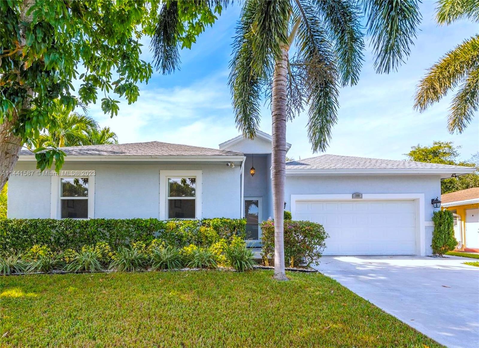 Photo of 209 NE 1st Ct in Dania Beach, FL