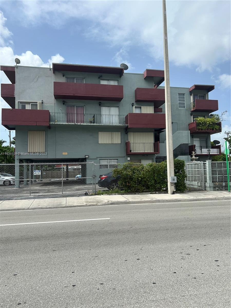 Photo of 6580 W Flagler St #309 in Miami, FL