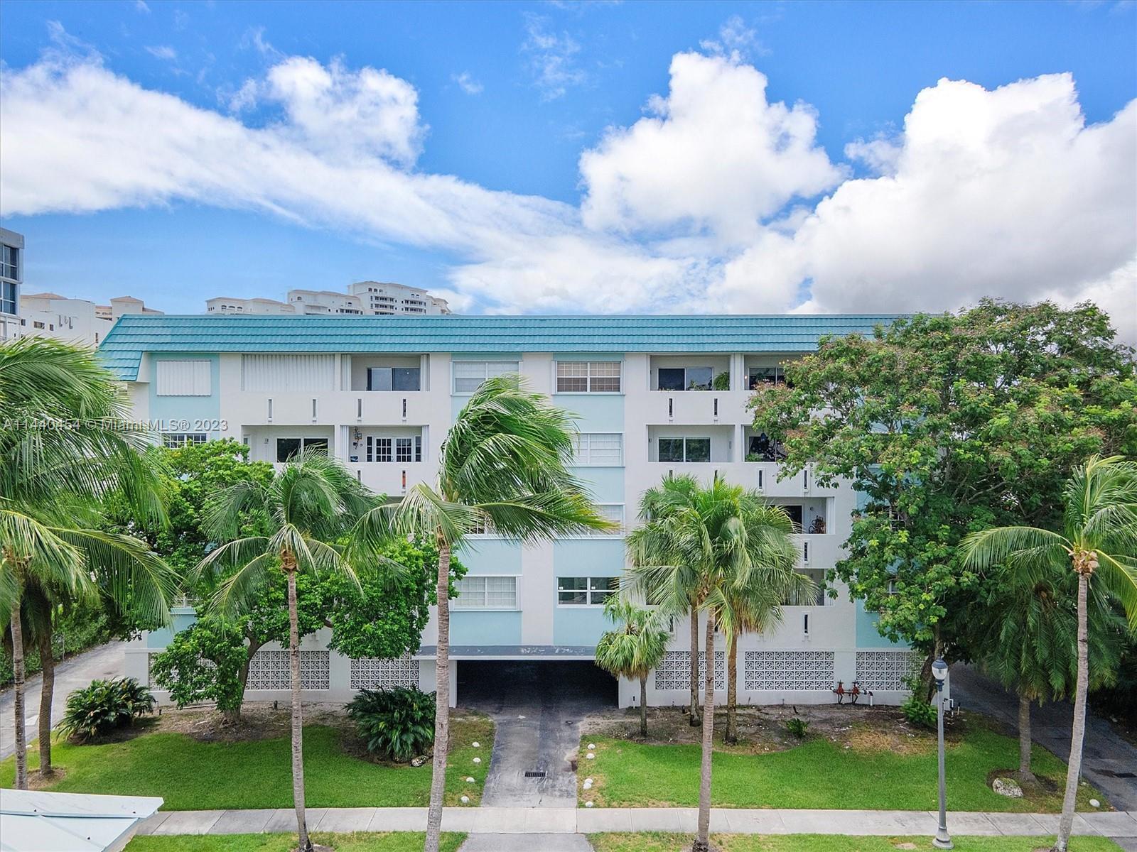 Photo of 300 Galen Dr #402 in Key Biscayne, FL