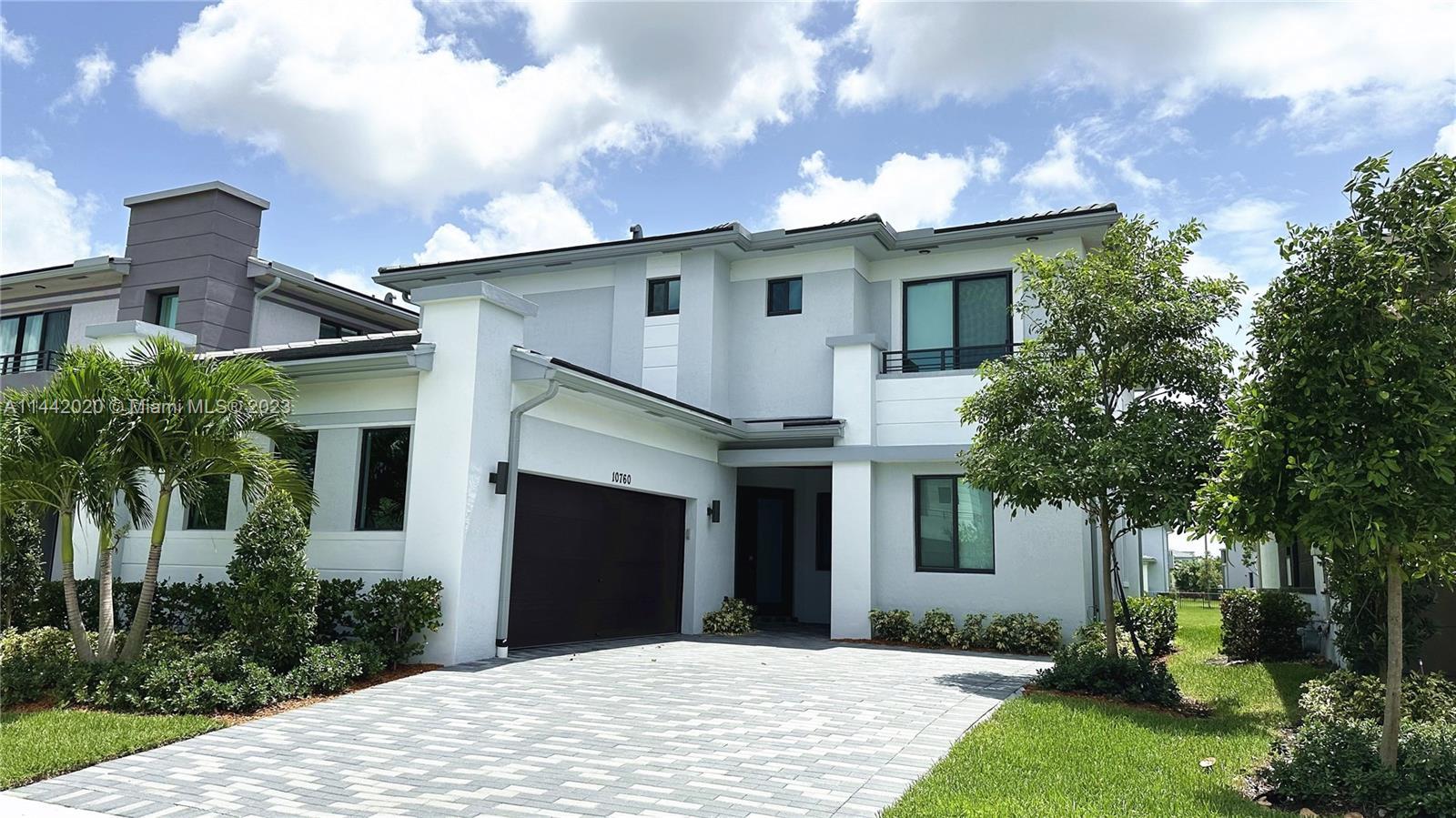 Photo of 10760 Passage Wy in Parkland, FL