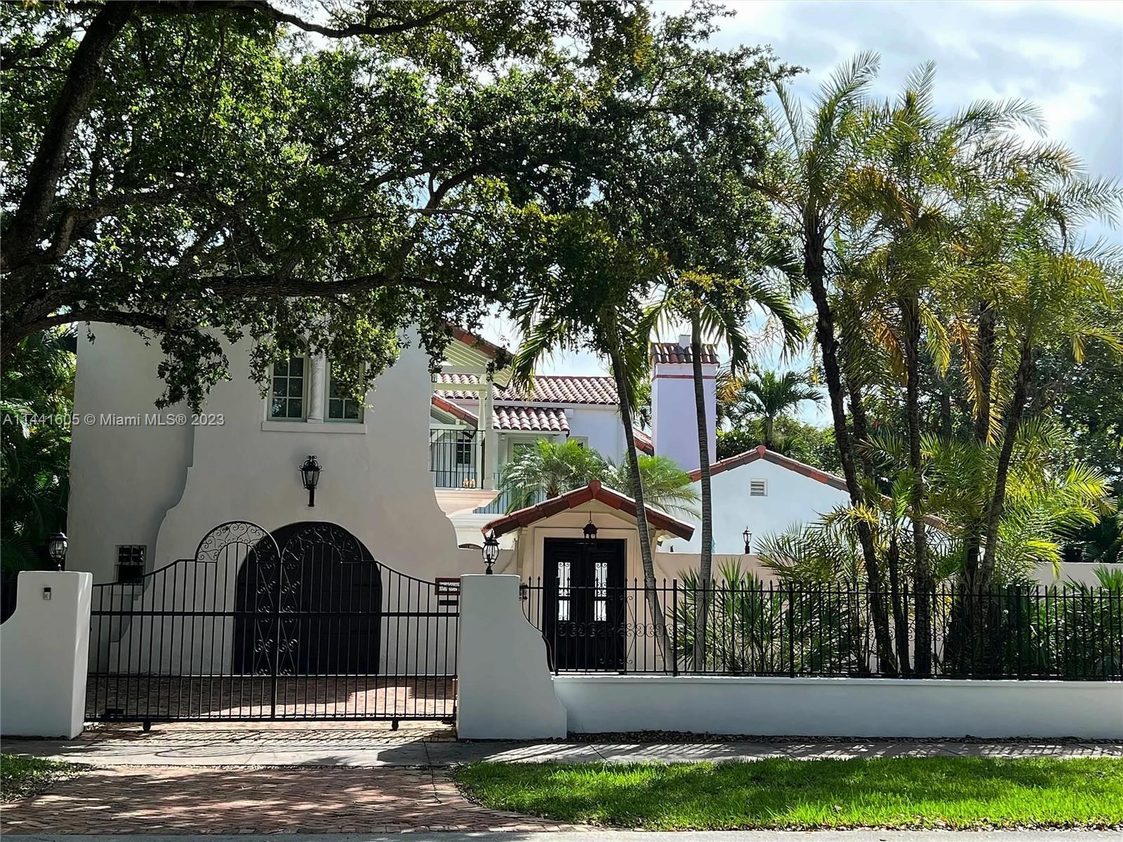 Photo of 5309 Alhambra Cir in Coral Gables, FL