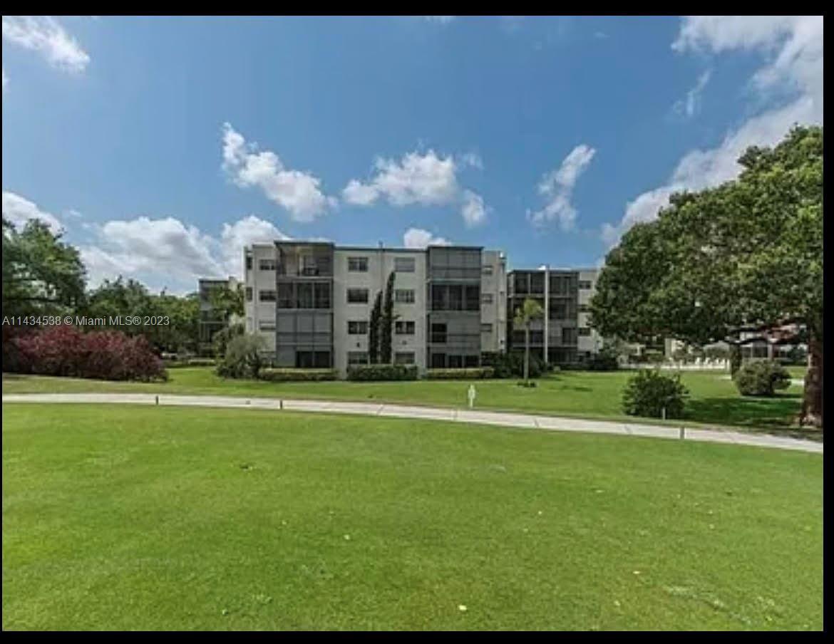 Photo of 8931 N New River Canal Rd #3C in Plantation, FL