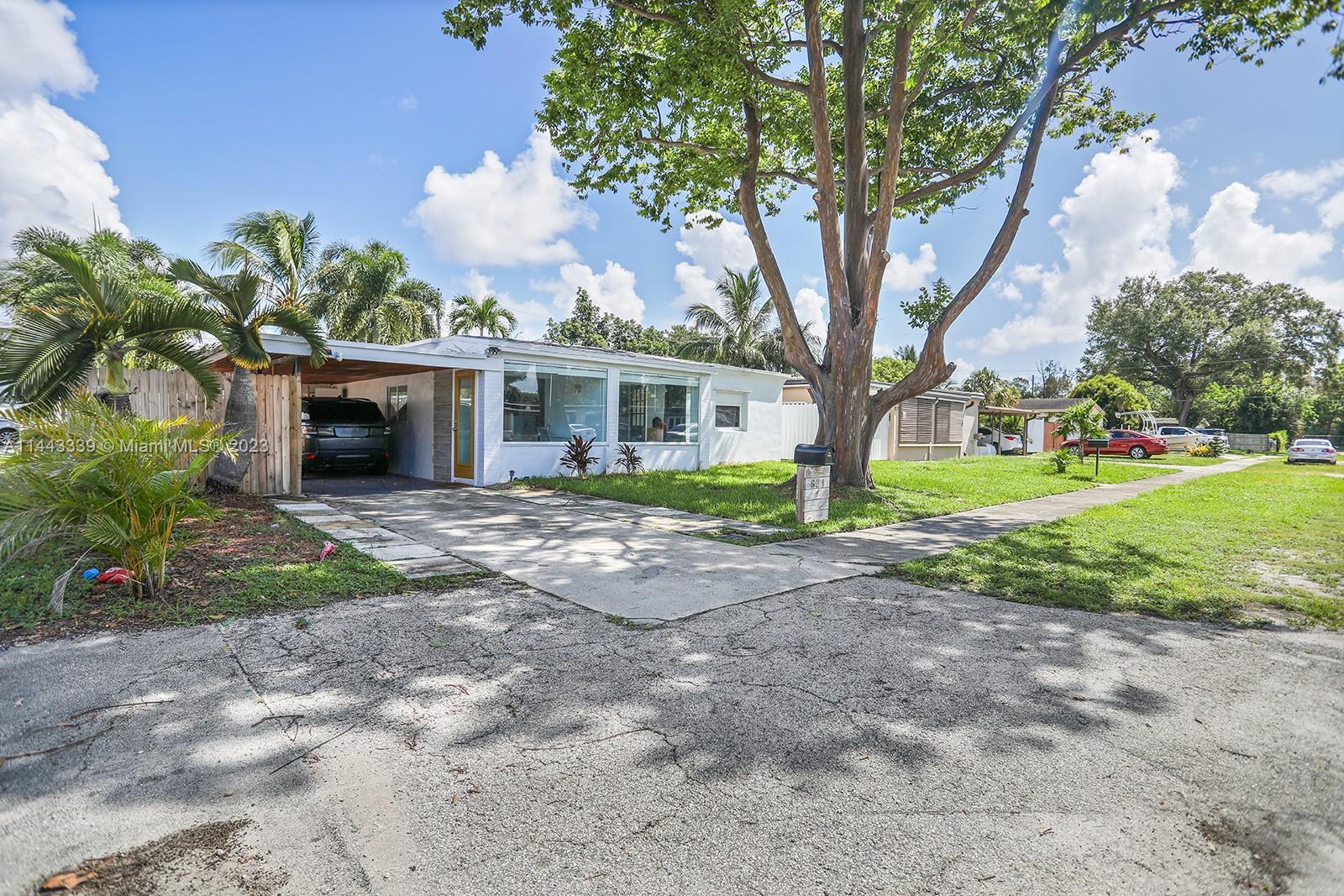 Photo of 821 SW 25th St in Fort Lauderdale, FL
