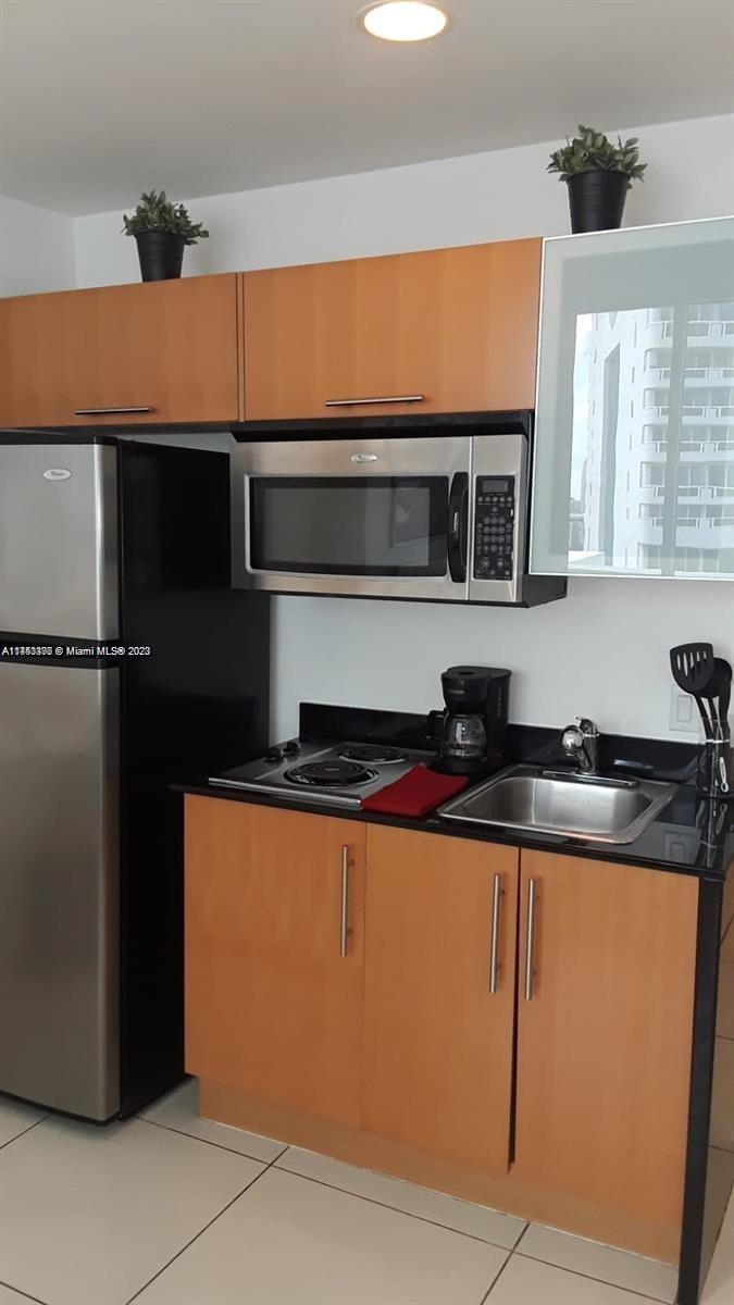 Photo of 1750 N Bayshore Dr #1106 in Miami, FL