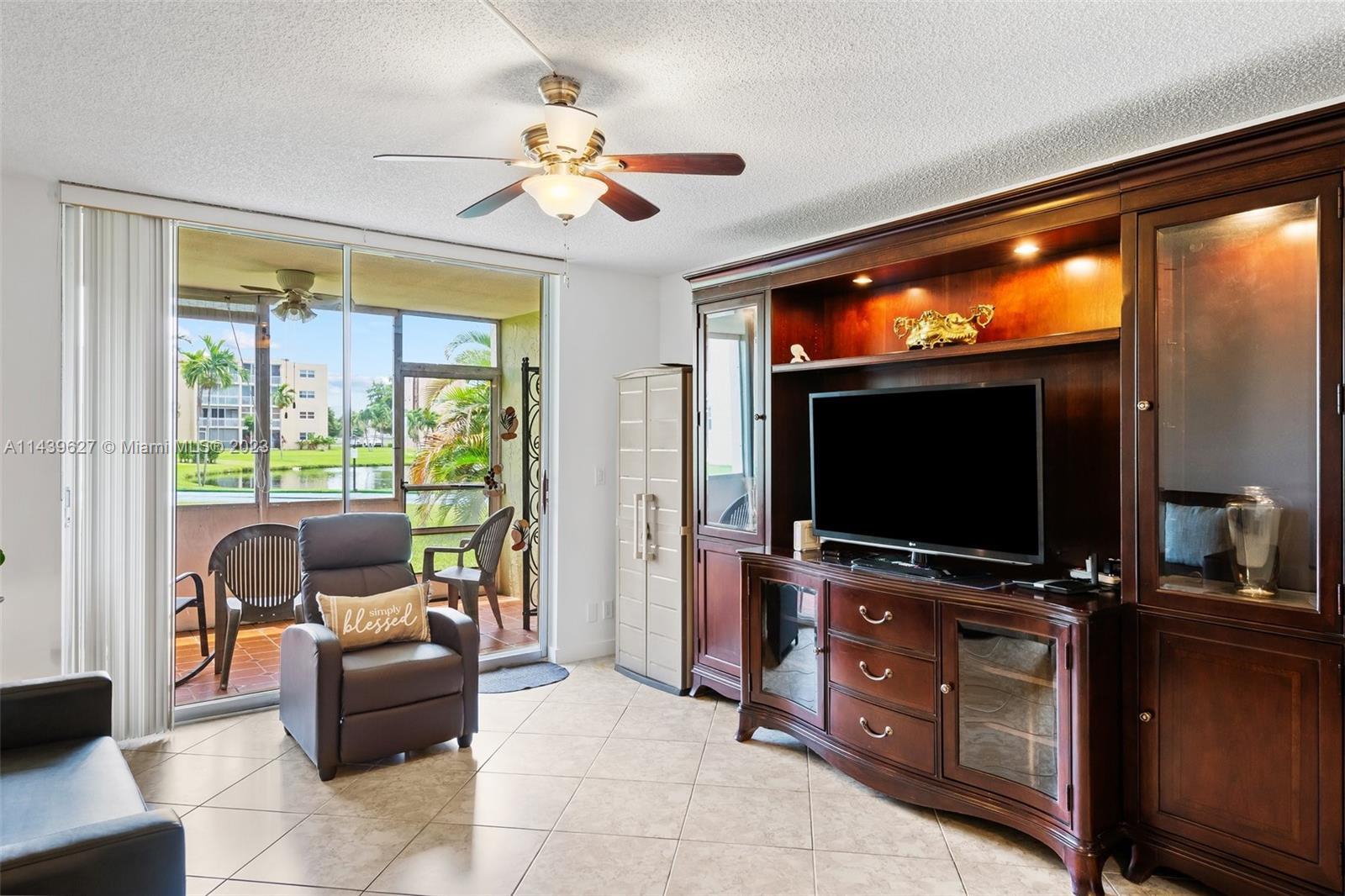 Photo of 206 SE 10th St #106 in Dania Beach, FL