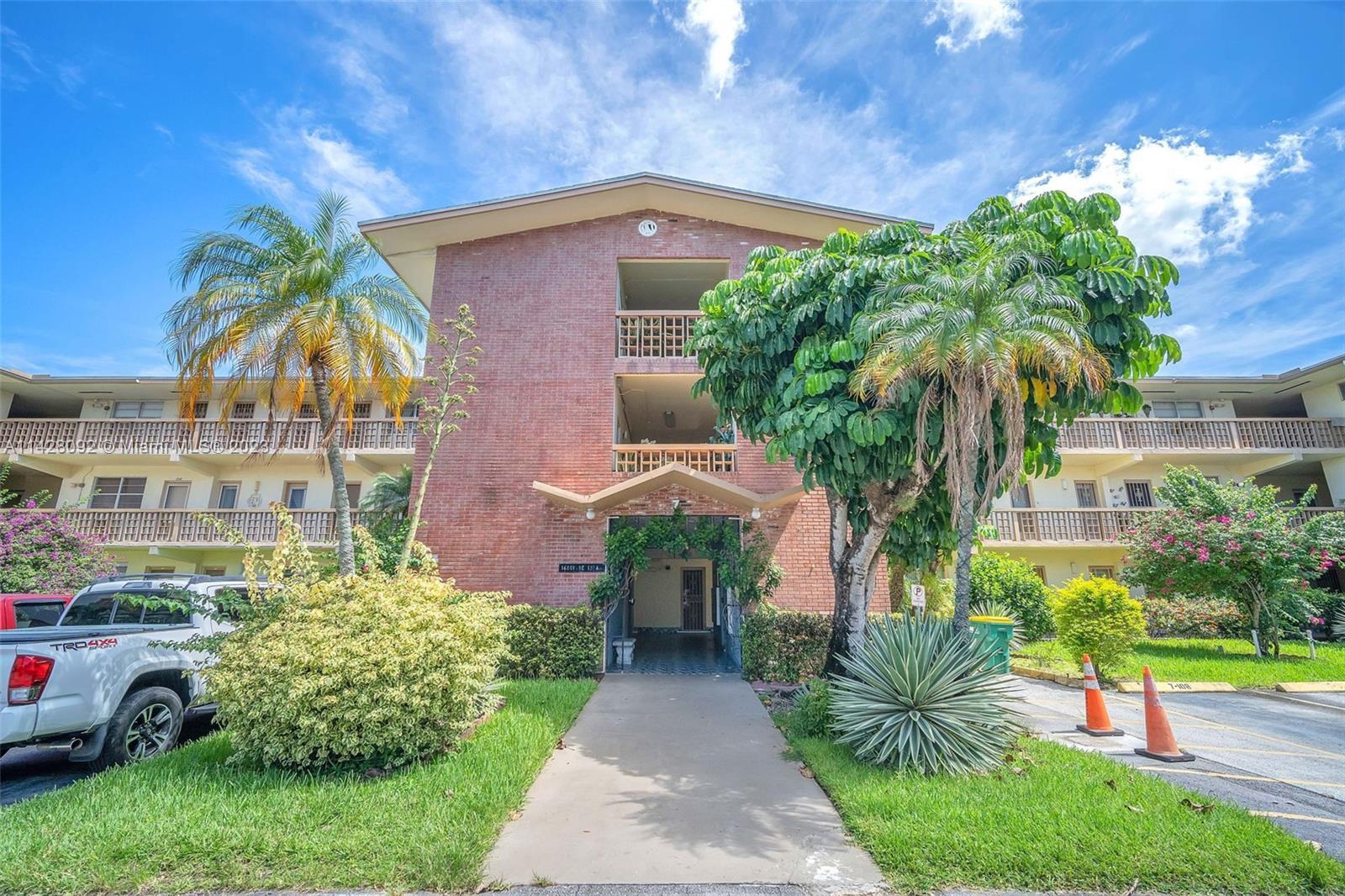 Photo of 16801 NE 13th Ave #201 in Miami, FL