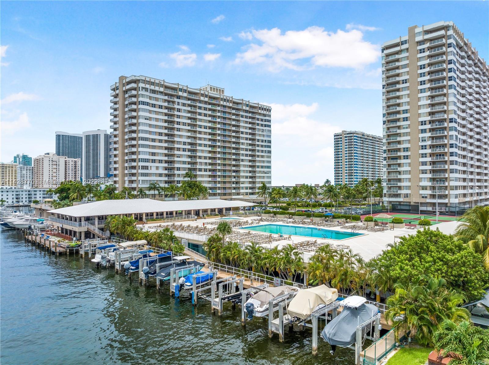 Photo of 1985 S Ocean Dr #5M in Hallandale Beach, FL