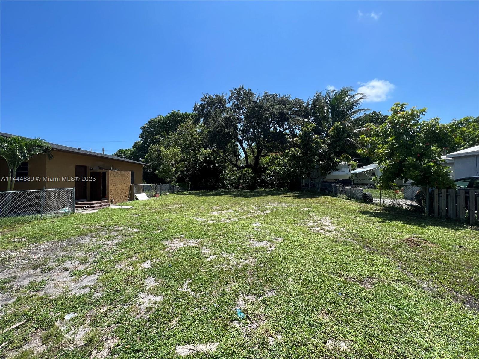 Photo of 706 SW 7th St in Dania Beach, FL
