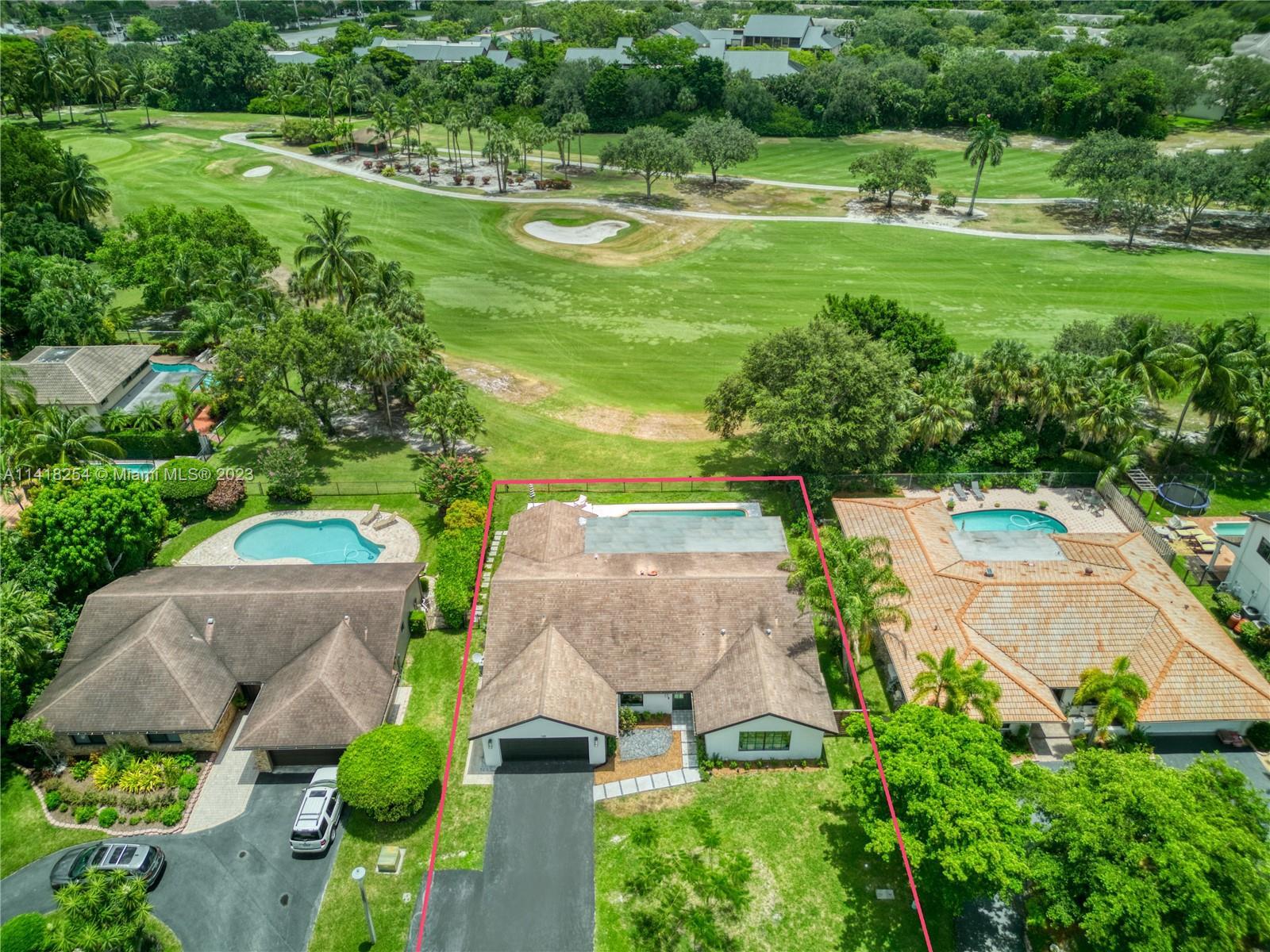 Photo of 140 Torchwood Ave in Plantation, FL