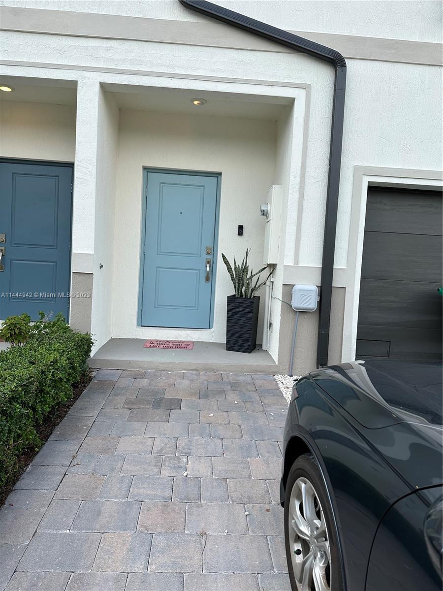 Photo of 1136 SW 6th Ave in Florida City, FL