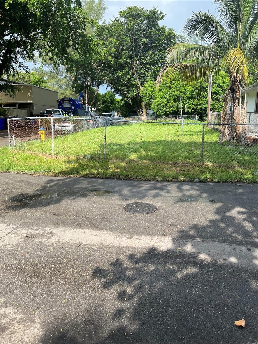 Photo of 2499 NE 136th Ln in North Miami Beach, FL
