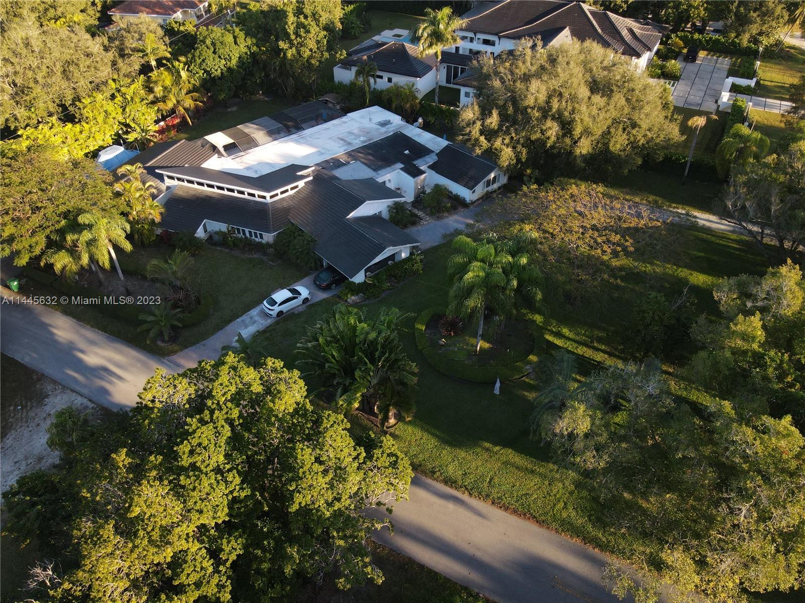 Photo of 13960 Old Cutler Rd in Palmetto Bay, FL