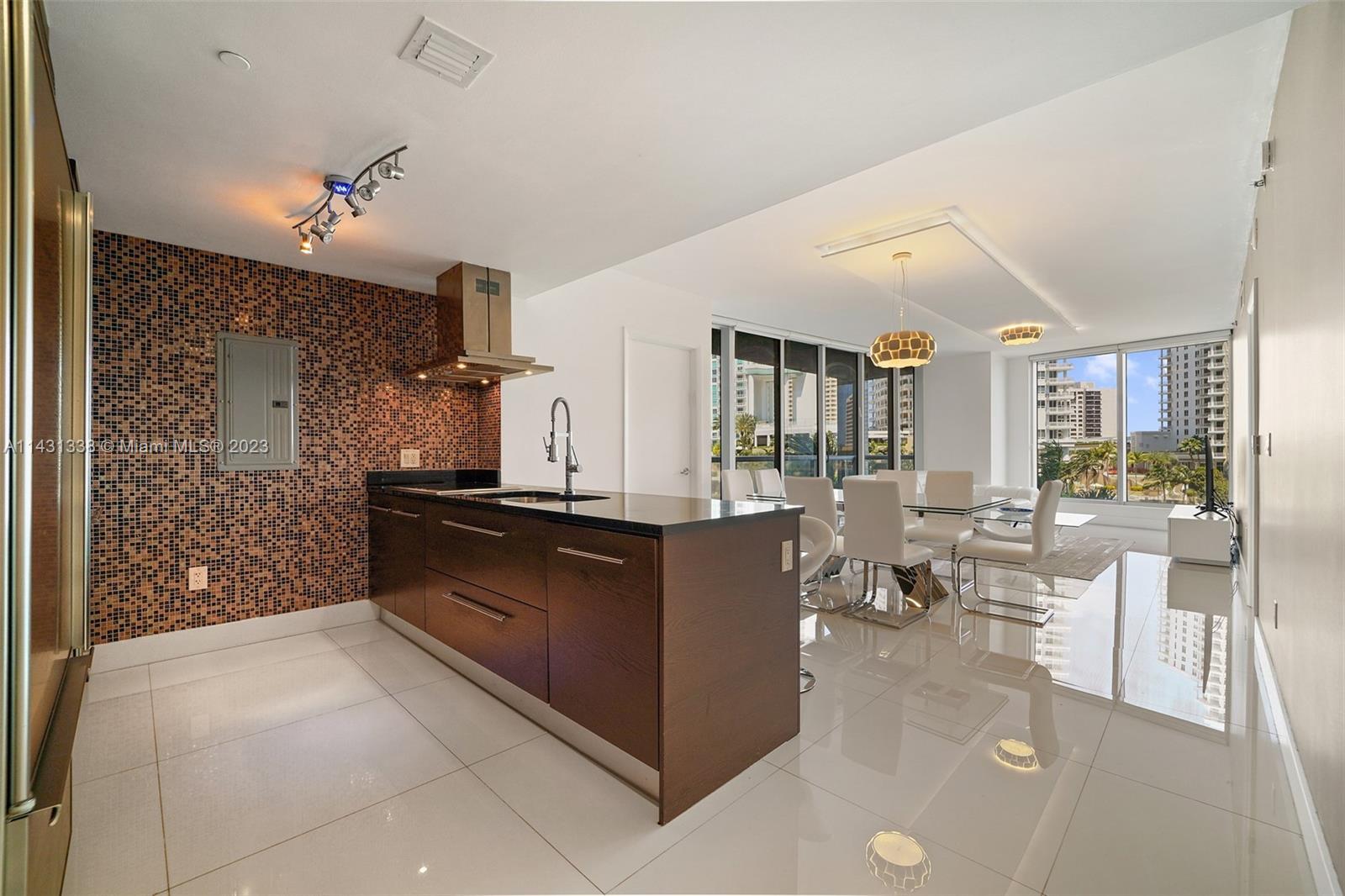 Photo of 495 Brickell Ave #402 in Miami, FL