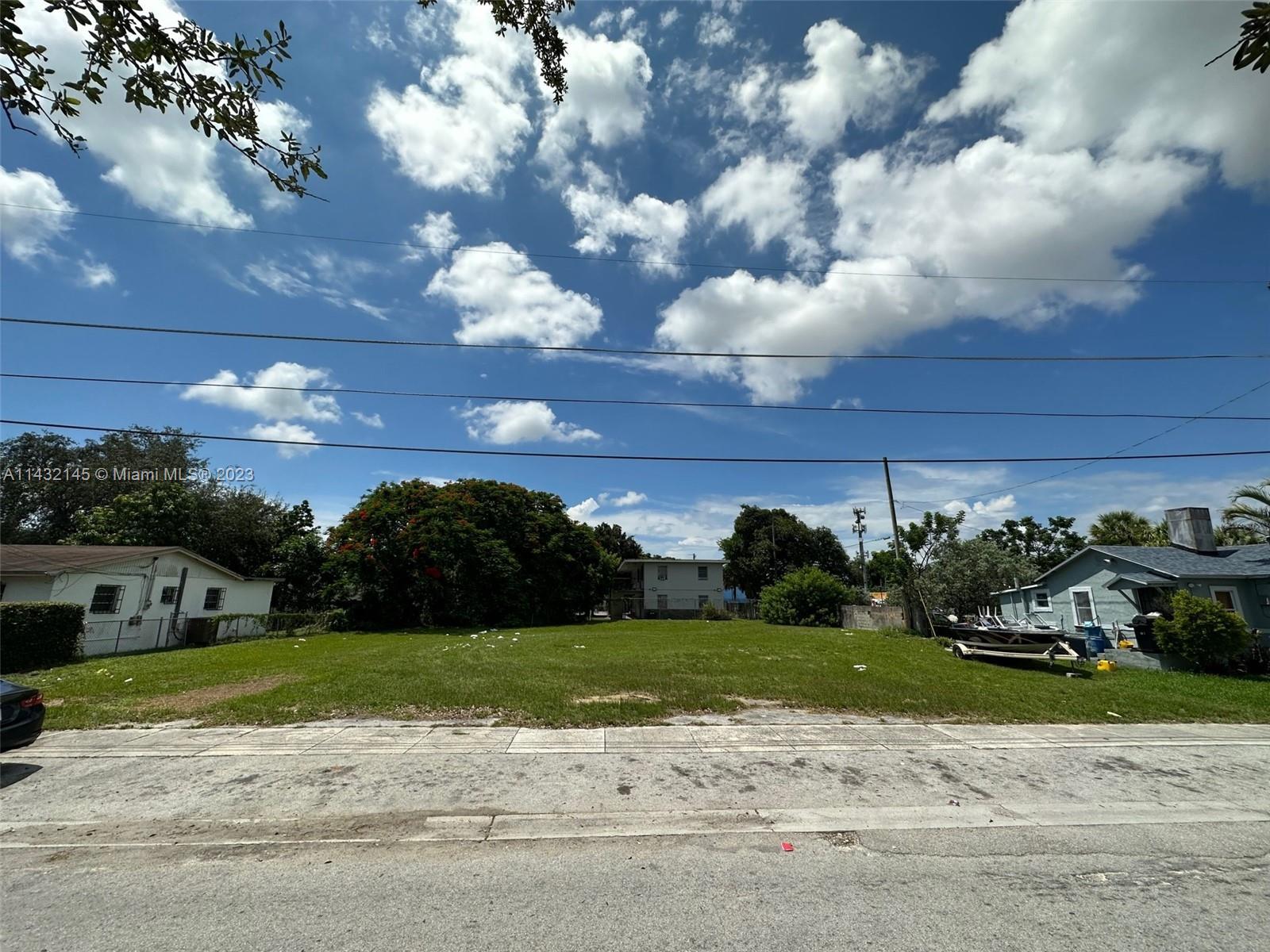 Photo of 1624 NW 60th St in Miami, FL