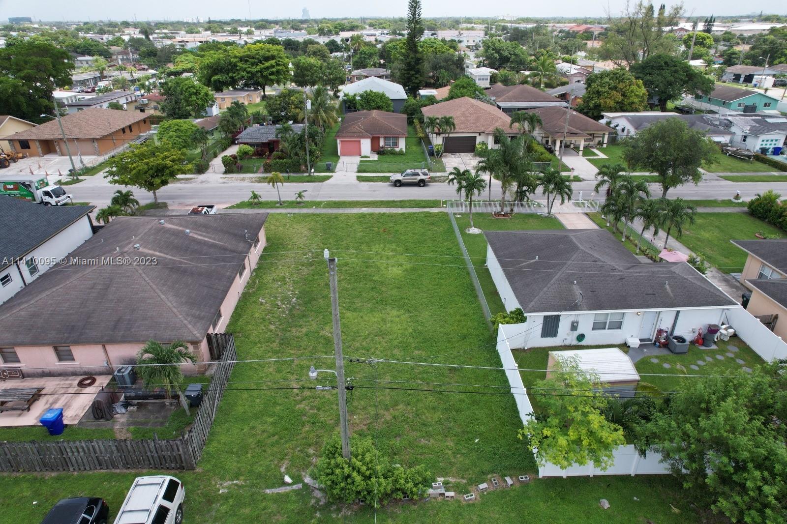 Photo of 5634 Fletcher St in Hollywood, FL