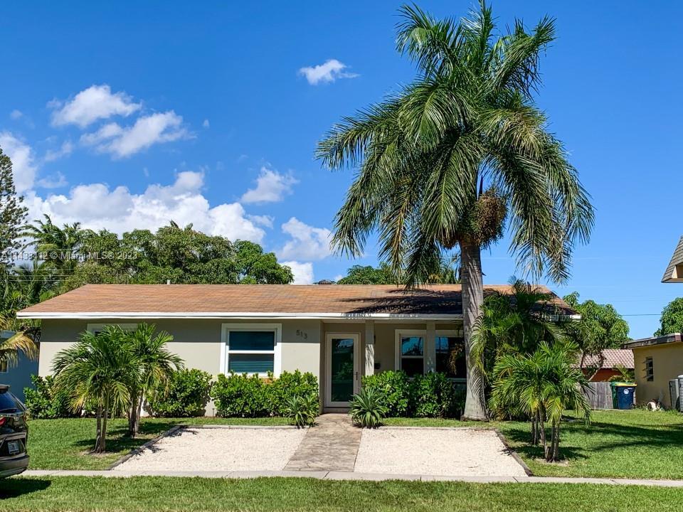 Photo of 513 NE 2nd St in Dania Beach, FL
