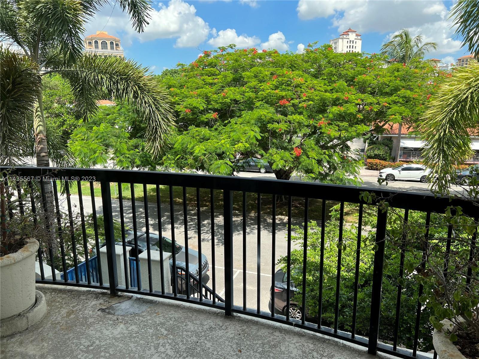 Photo of 50 Alhambra Cir #TH-103 in Coral Gables, FL