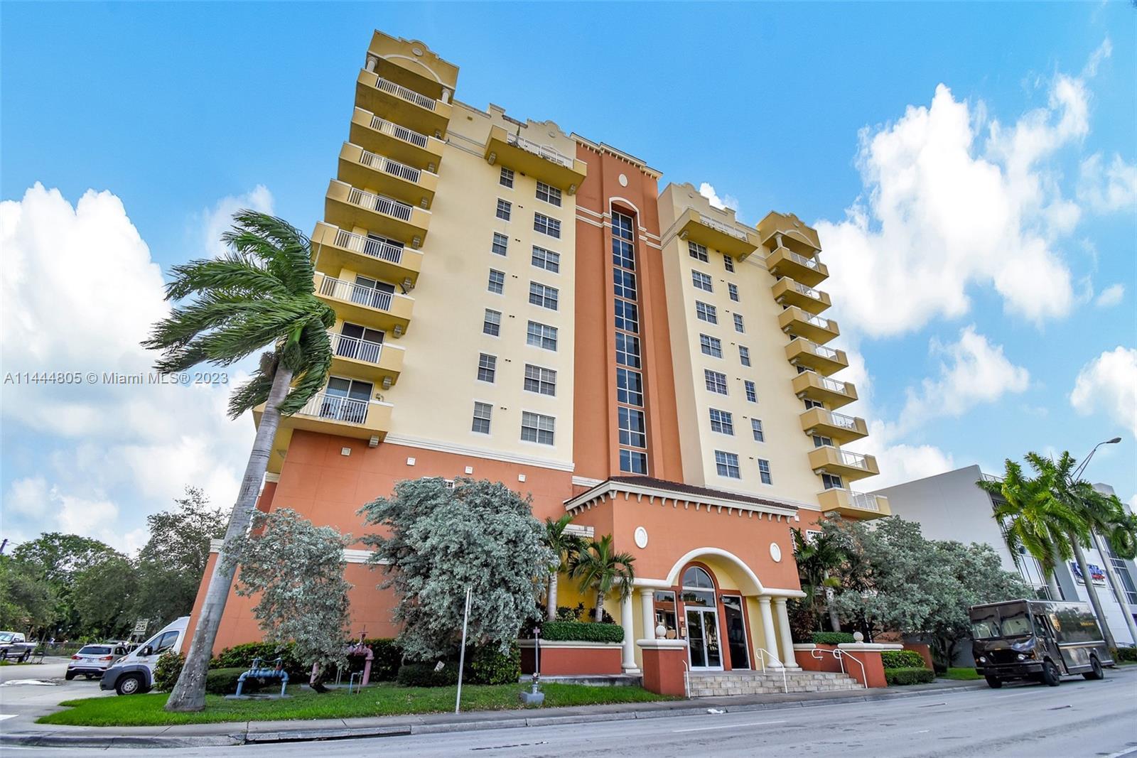 Photo of 215 SW 42nd Ave #403 in Miami, FL