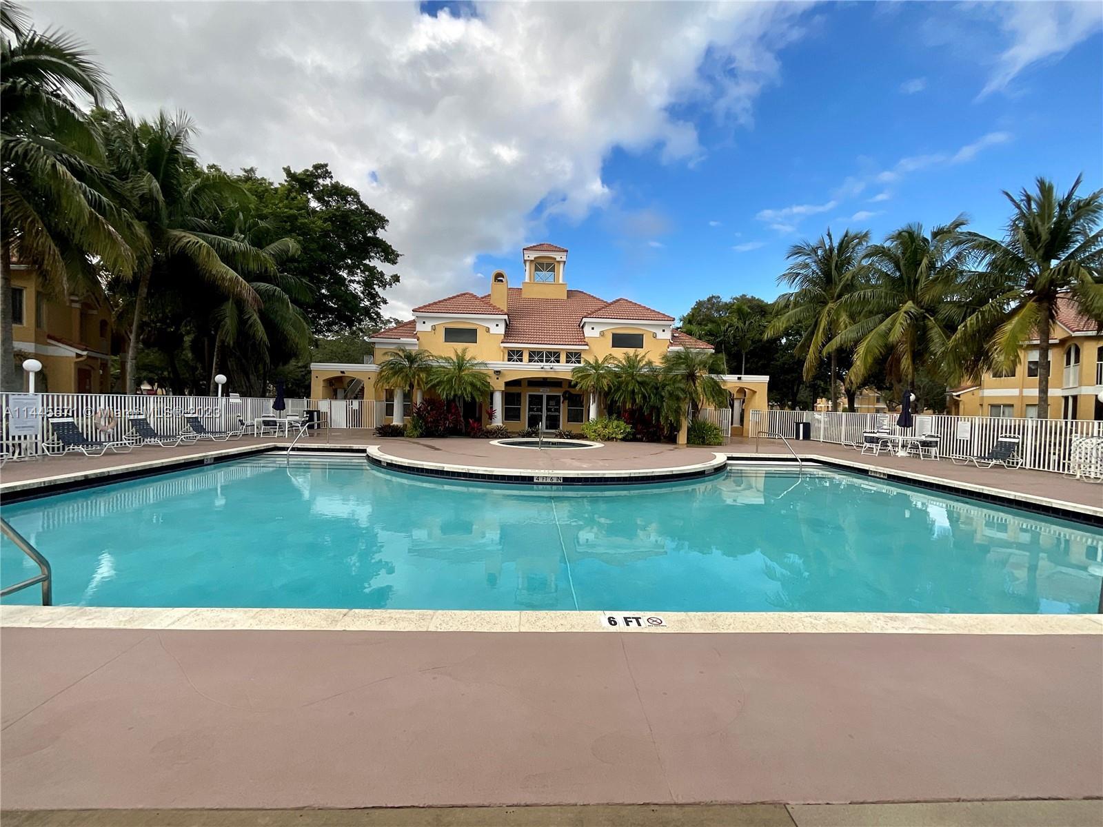 Photo of 2361 NW 33rd St #604 in Oakland Park, FL