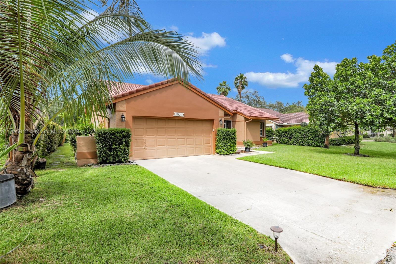 Photo of 10421 NW 9th Pl in Coral Springs, FL