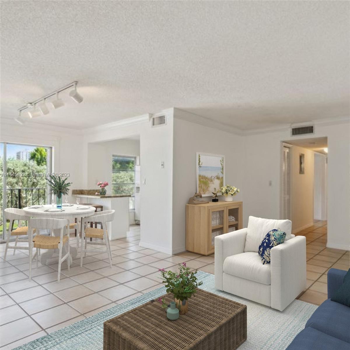 Photo of 110 Salamanca Ave #301 in Coral Gables, FL