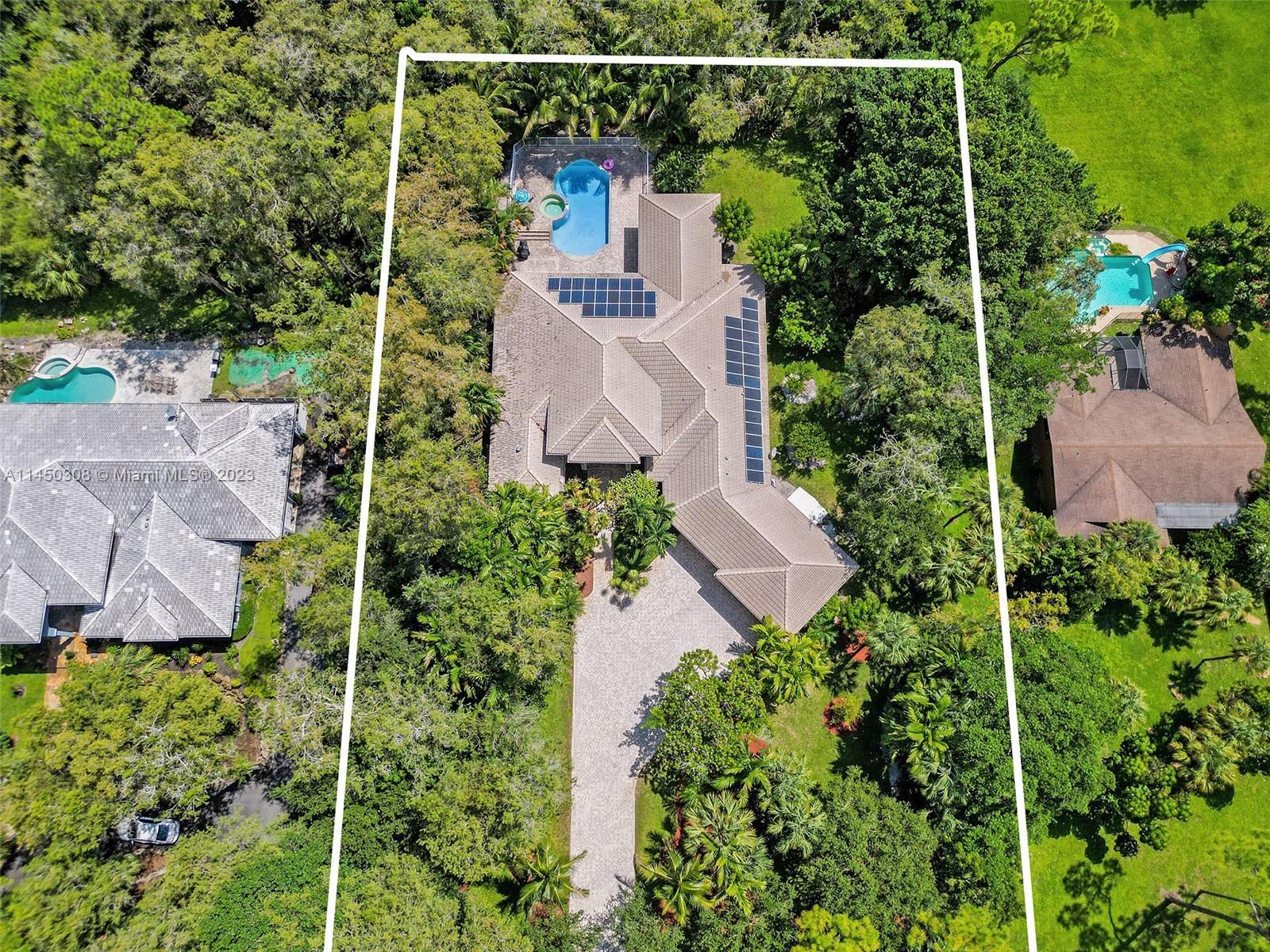 Photo of 5906 NW 66th Ave in Parkland, FL