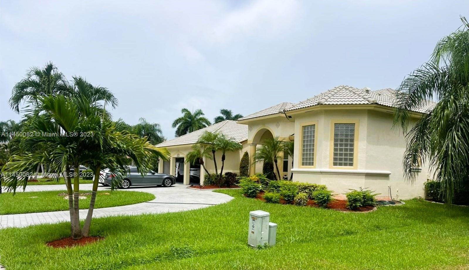 Photo of 6239 NW 53rd Cir in Coral Springs, FL