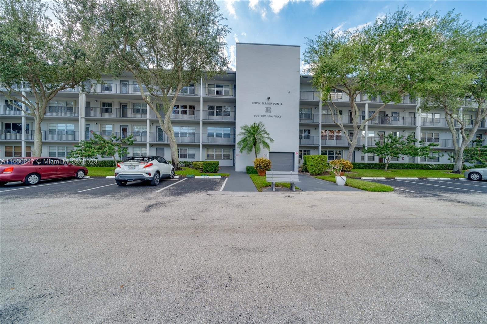Photo of 300 SW 134th Wy #209E in Pembroke Pines, FL