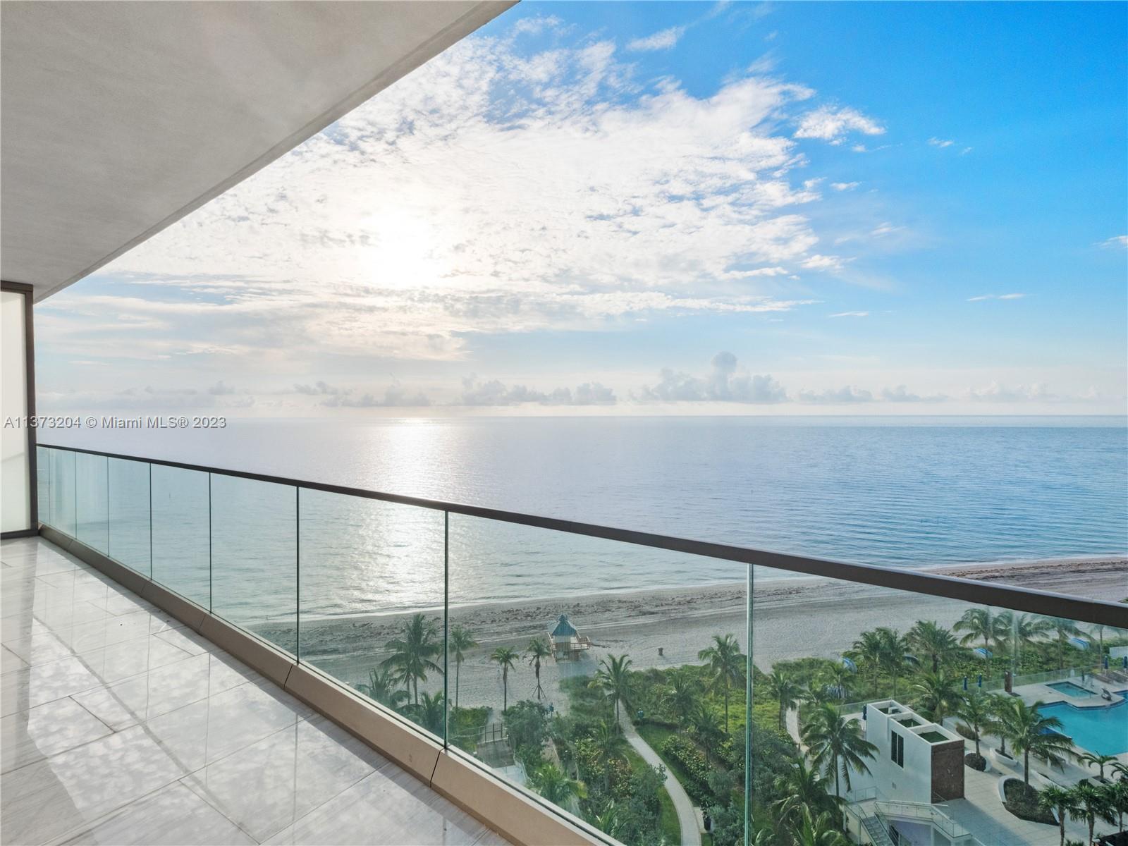 Immaculate unit at Armani Casa, designed by Cesar Pelli and Giorgio Armani. This residence has a fun