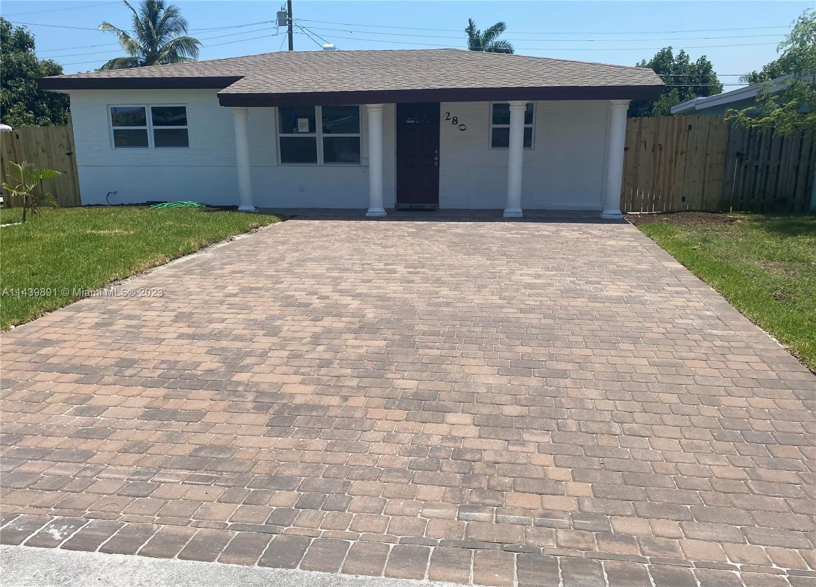 Photo of 280 NE 43rd Ct in Oakland Park, FL